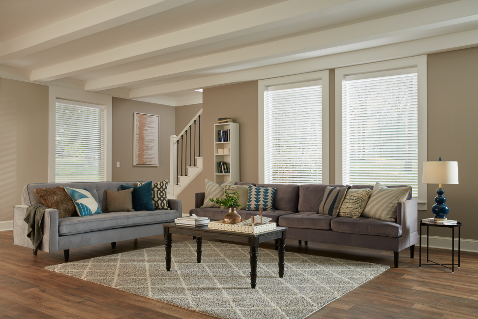 LivRmBlinds-S19WhiteAngleTilt-Upward-1